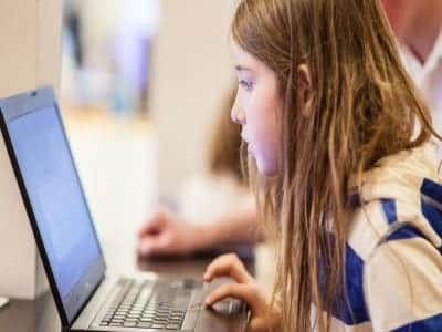 Betsy Davies: Hacked public Wi-Fi network in less than 11 minutes